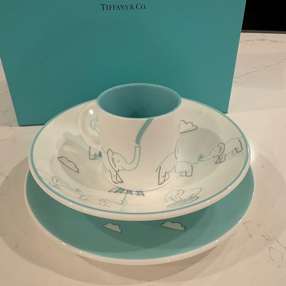 Tiffany & Co Baby 3 Piece Bone China Set Circus Elephants - Picture 7 of 11